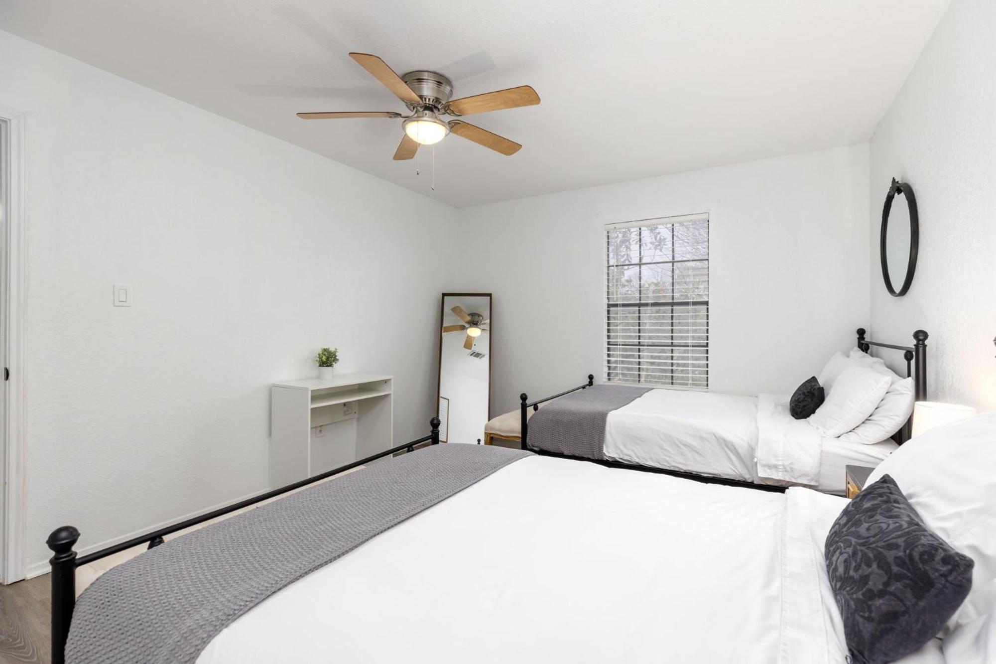 Timeless-Texas-Inn - Heated Pool Oasis & Lux Vibe Round Rock Exteriér fotografie